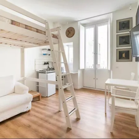 67 Art House Daire Roma