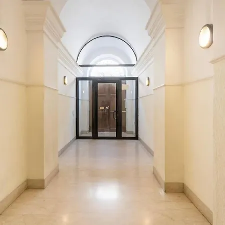 67 Art House * روما